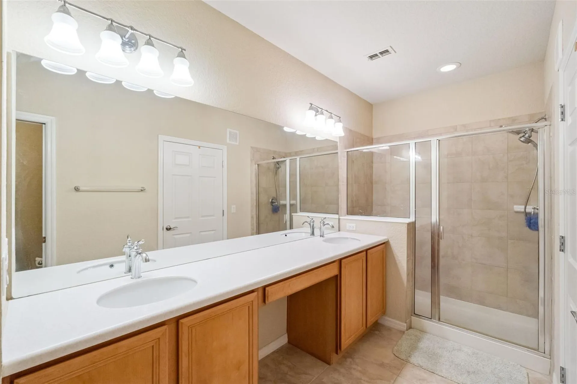 8349 Bella Tierra Court Davenport FL 33896