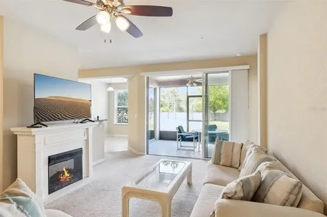 8349 Bella Tierra Court Davenport FL 33896