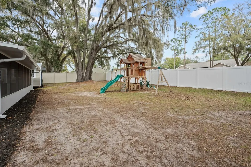12202 Meadow Lane San Antonio FL 33576