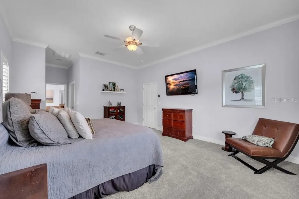 5204 Sparrowglen Place Lithia FL 33547