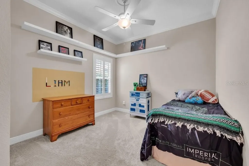 5204 Sparrowglen Place Lithia FL 33547