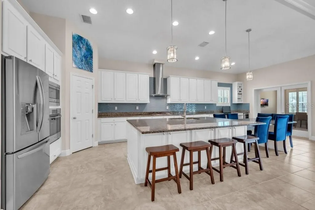 5204 Sparrowglen Place Lithia FL 33547