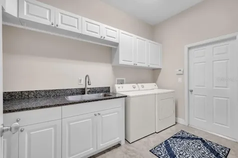 5204 Sparrowglen Place Lithia FL 33547