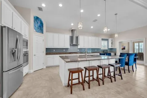5204 Sparrowglen Place Lithia FL 33547