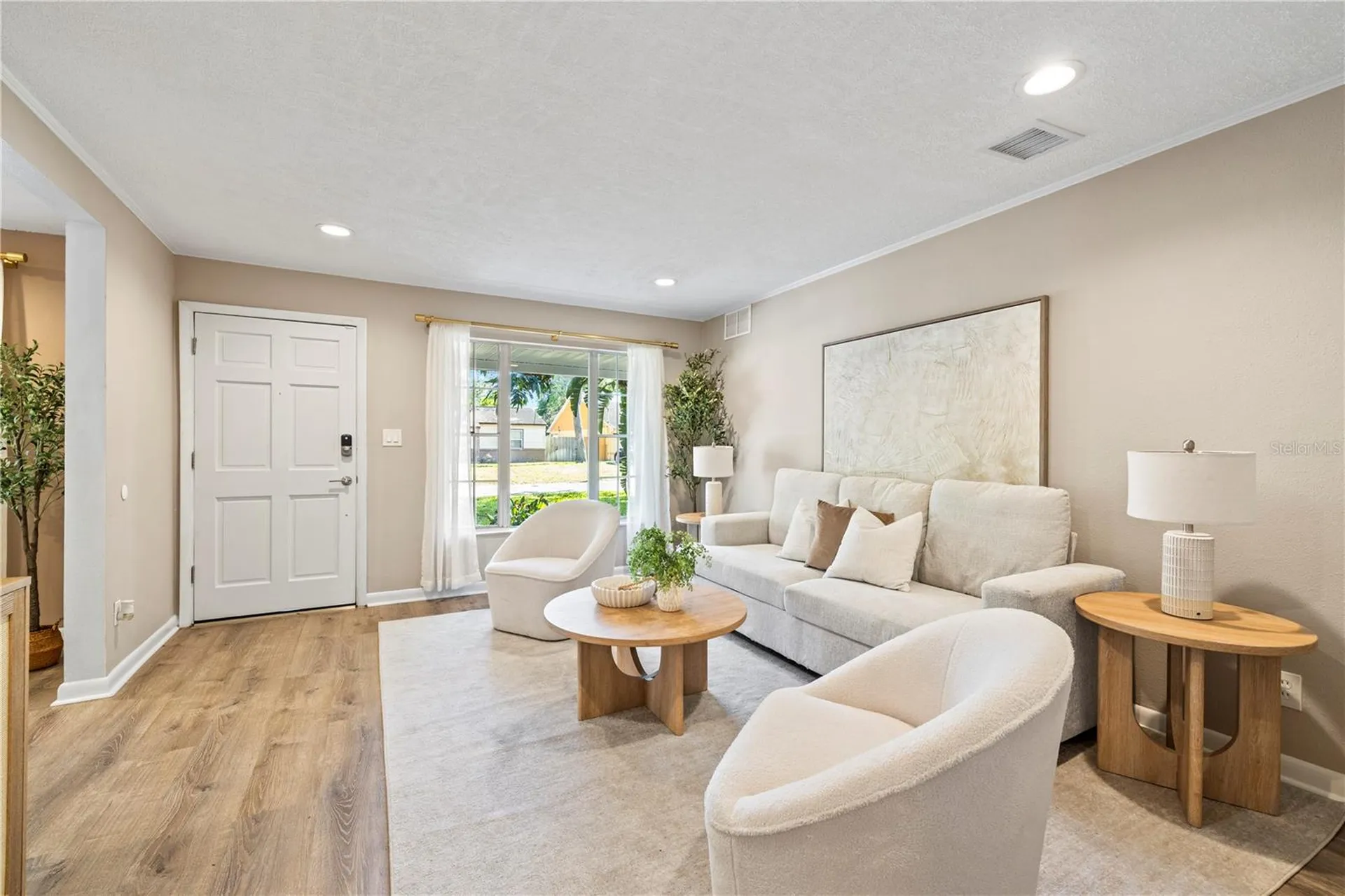 815 W Lowry Lane Tampa FL 33604