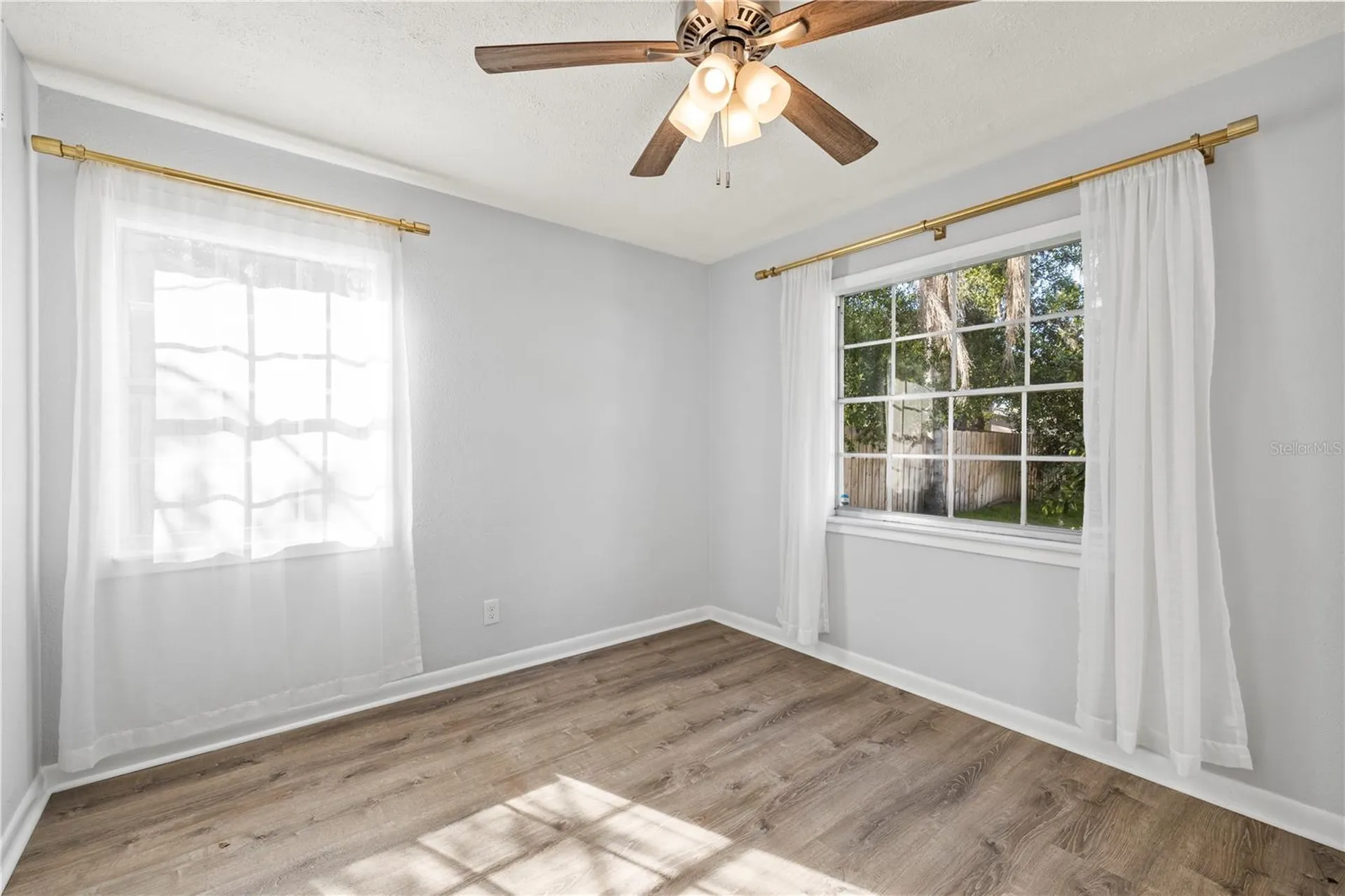 815 W Lowry Lane Tampa FL 33604