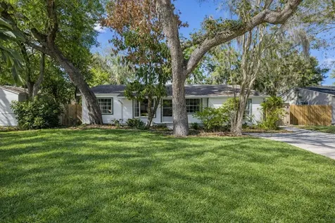 815 W Lowry Lane Tampa FL 33604