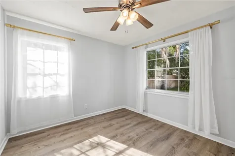 815 W Lowry Lane Tampa FL 33604