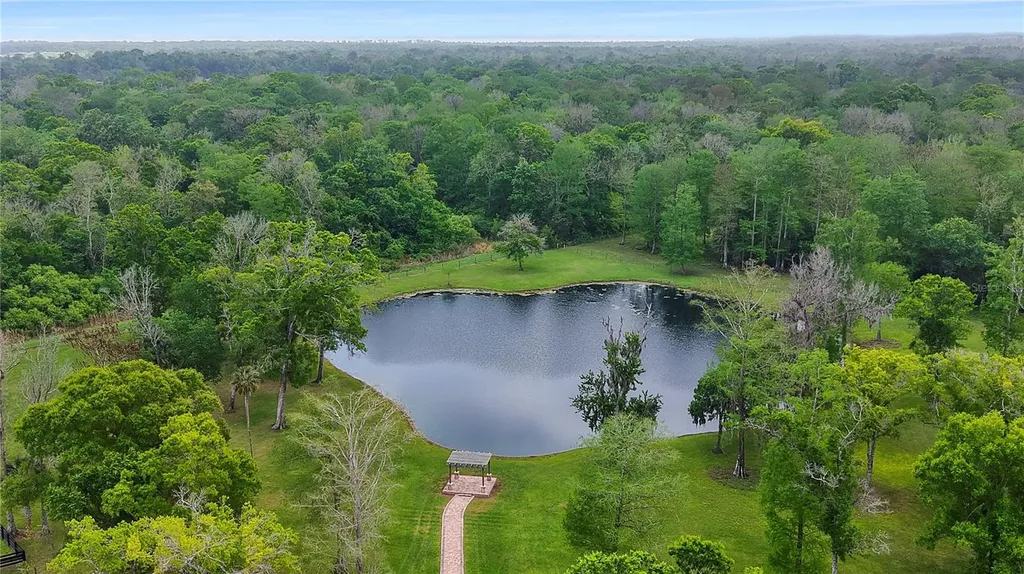 13910 Corkwood Lane Astatula FL 34705