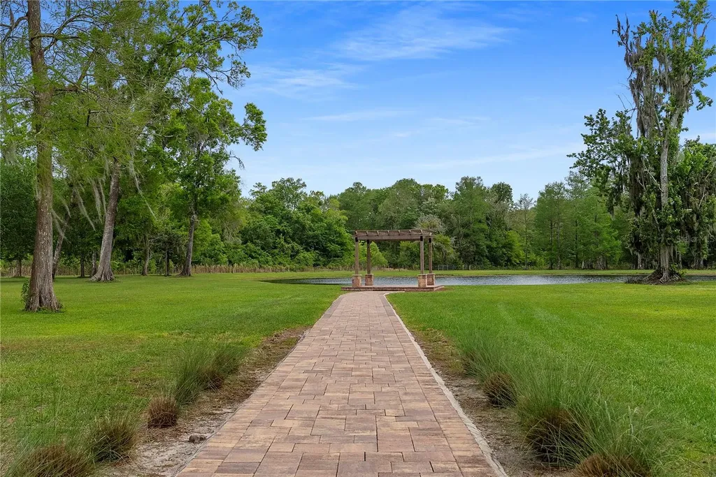 13910 Corkwood Lane Astatula FL 34705