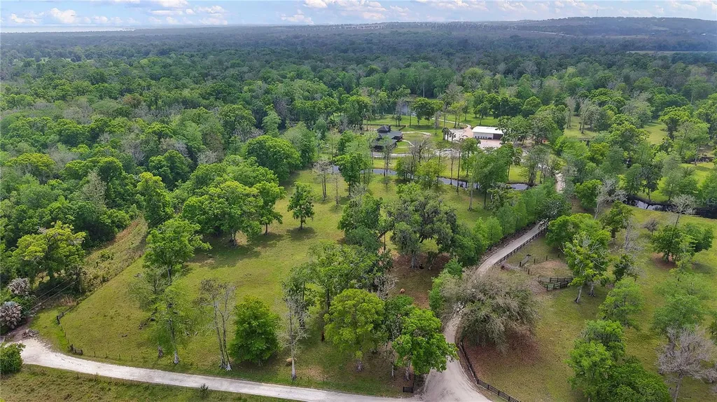 13910 Corkwood Lane Astatula FL 34705
