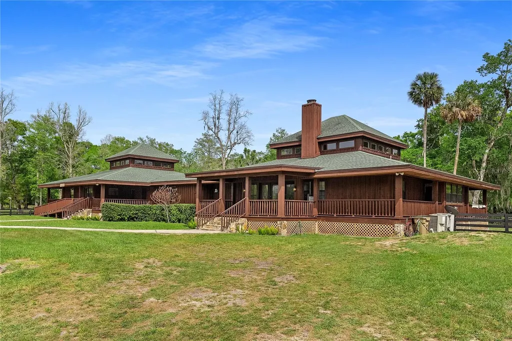 13910 Corkwood Lane Astatula FL 34705