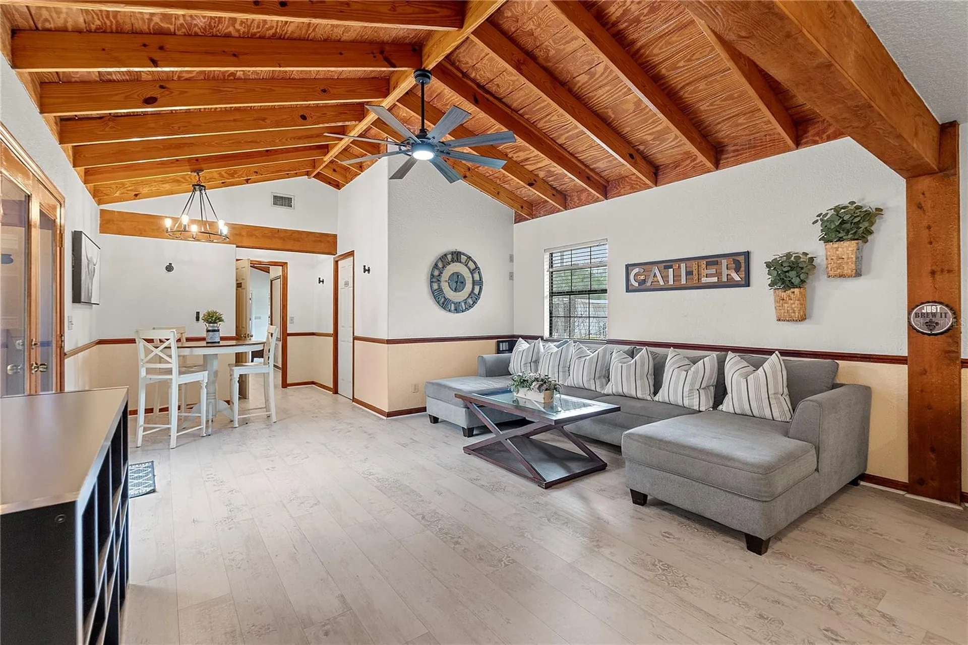 13910 Corkwood Lane Astatula FL 34705