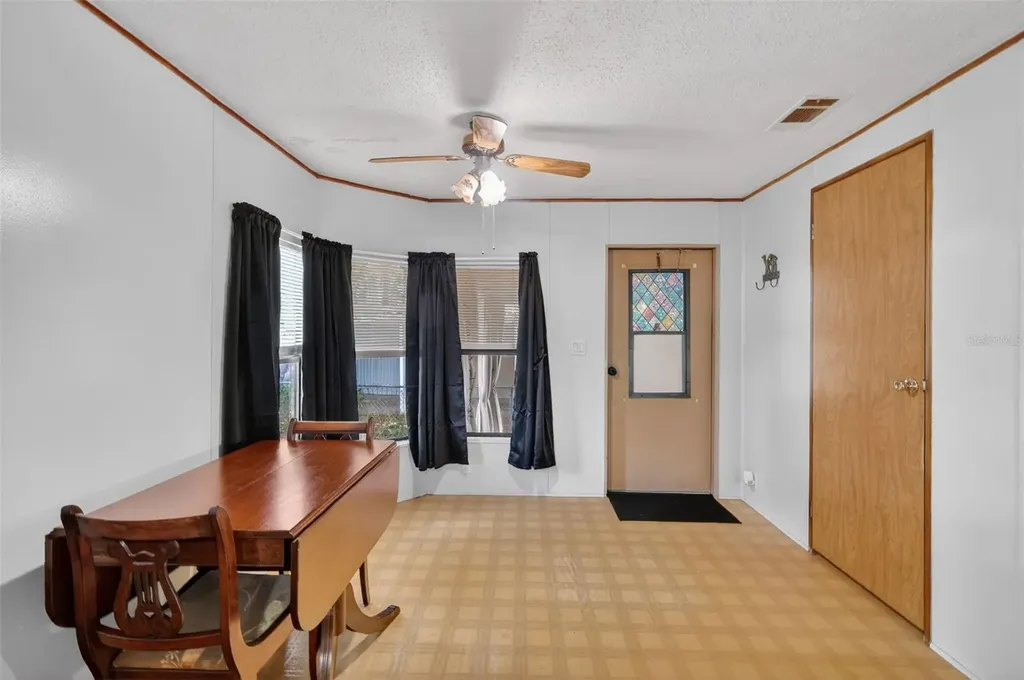 904 Maplewood Street Tavares FL 32778