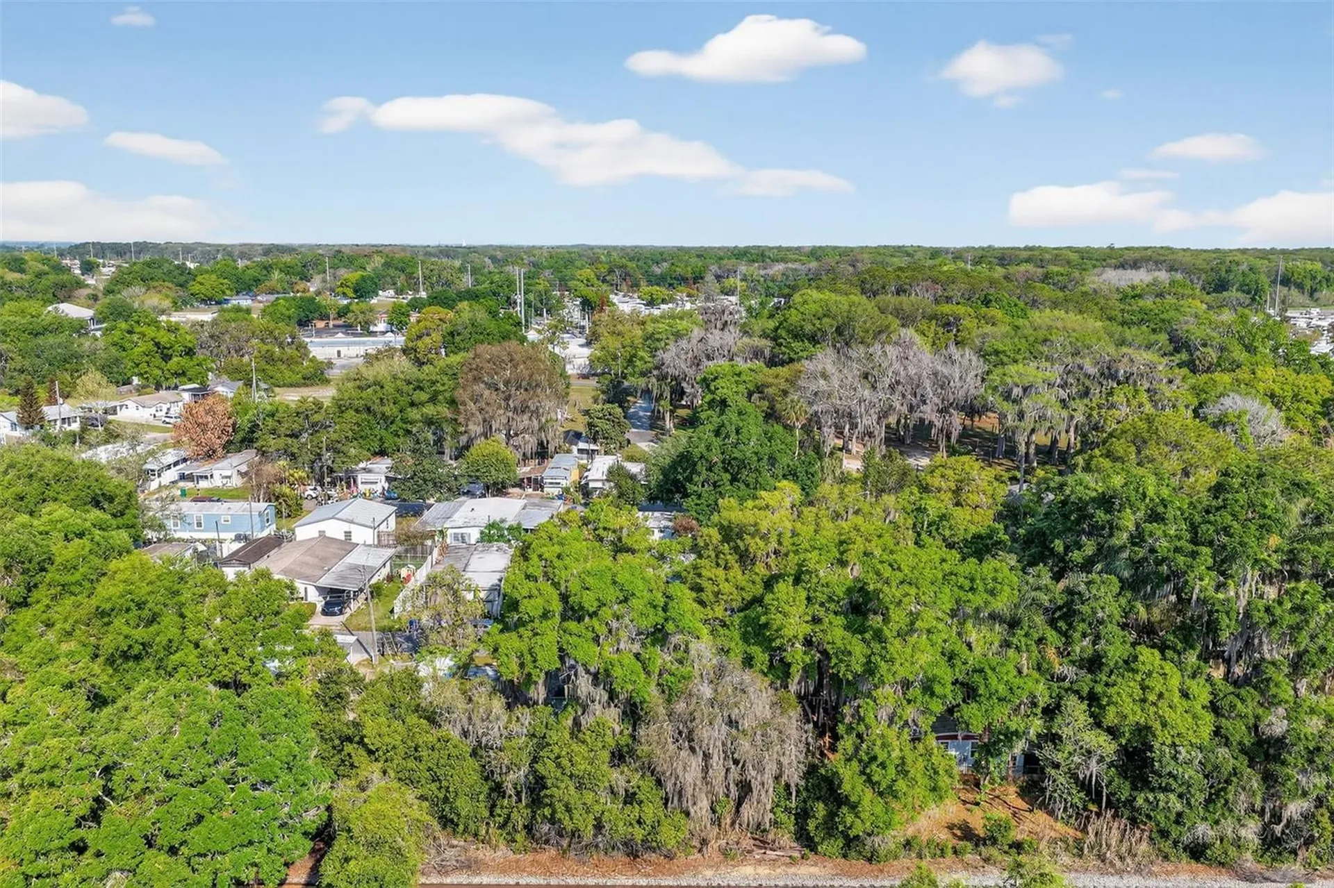 904 Maplewood Street Tavares FL 32778