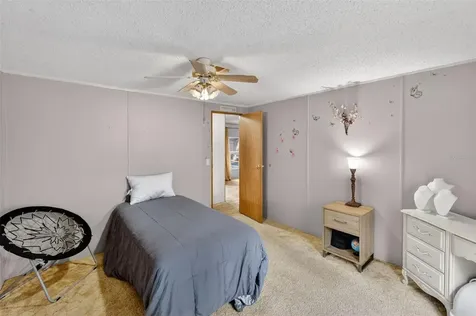 904 Maplewood Street Tavares FL 32778