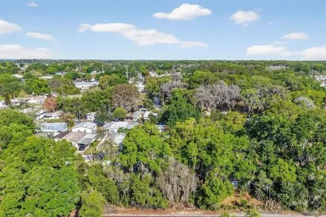 904 Maplewood Street Tavares FL 32778