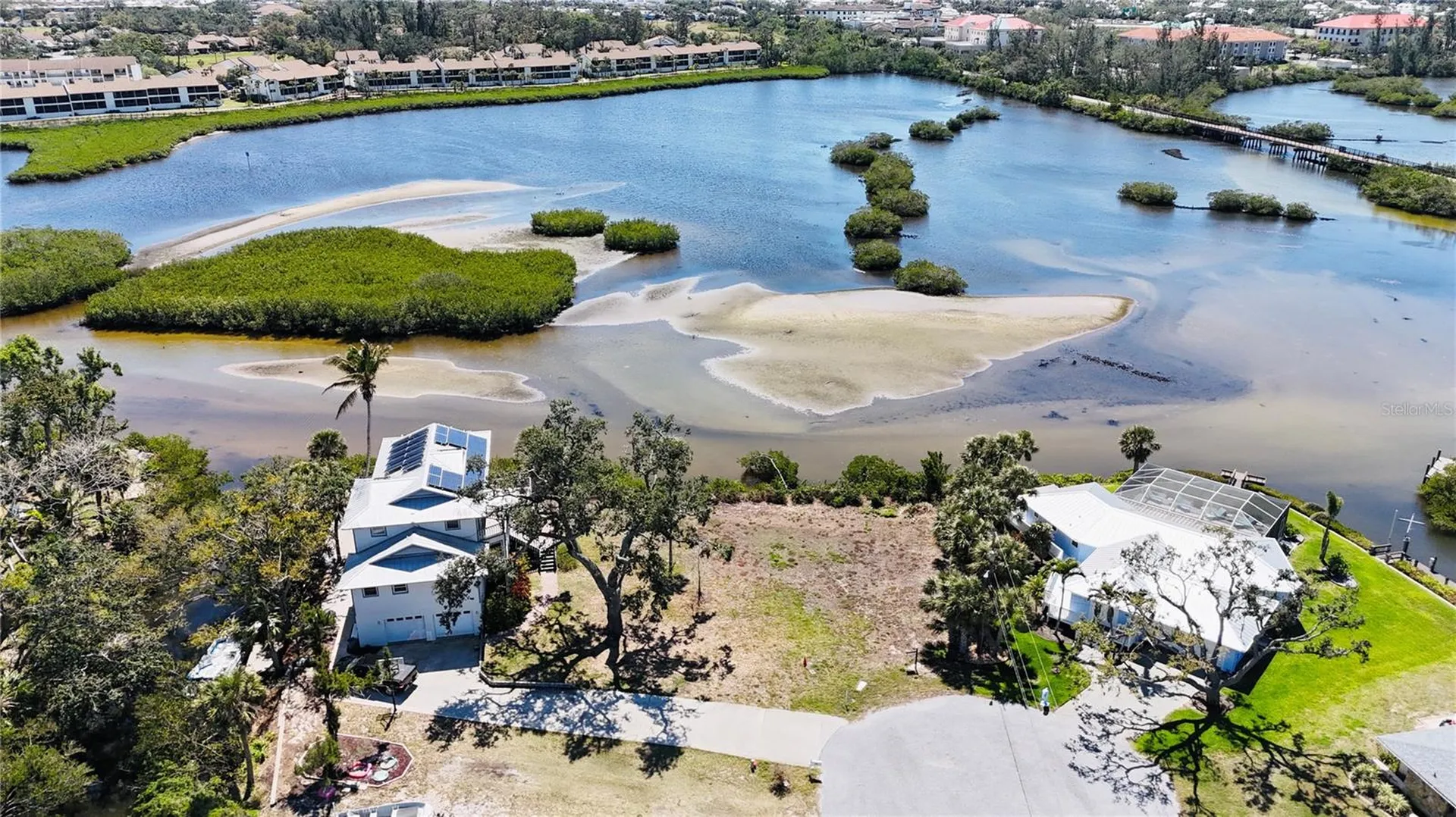 808 Suncrest Drive Nokomis FL 34275