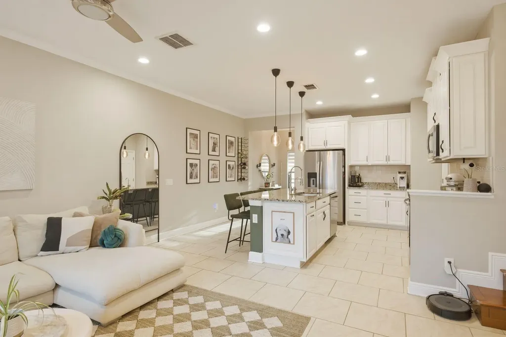 11636 Crowned Sparrow Lane Tampa FL 33626