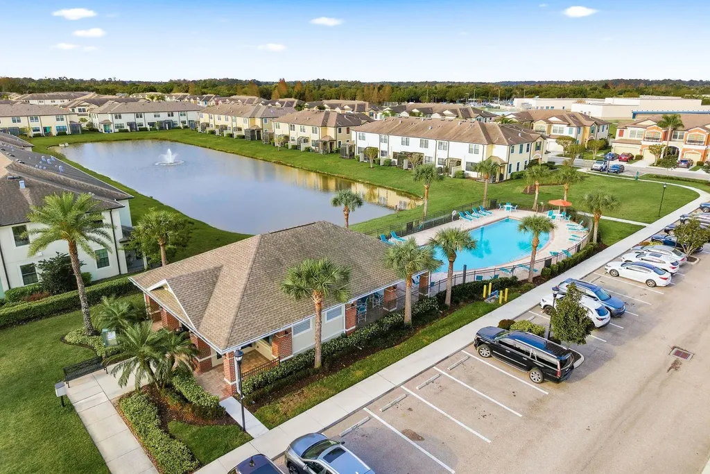 11636 Crowned Sparrow Lane Tampa FL 33626