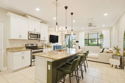 11636 Crowned Sparrow Lane Tampa FL 33626