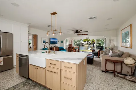9298 Sun Isle Drive NE St Petersburg FL 33702
