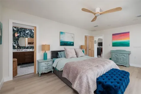 9298 Sun Isle Drive NE St Petersburg FL 33702