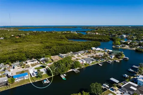 9298 Sun Isle Drive NE St Petersburg FL 33702