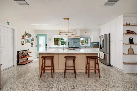 9298 Sun Isle Drive NE St Petersburg FL 33702