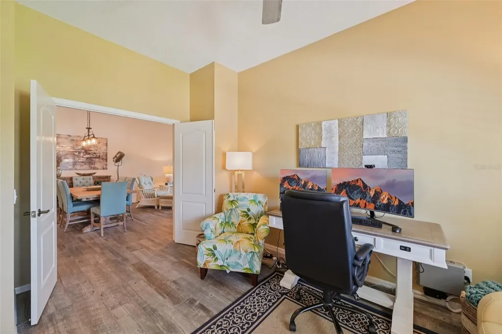 9550 High Gate Drive Sarasota FL 34238