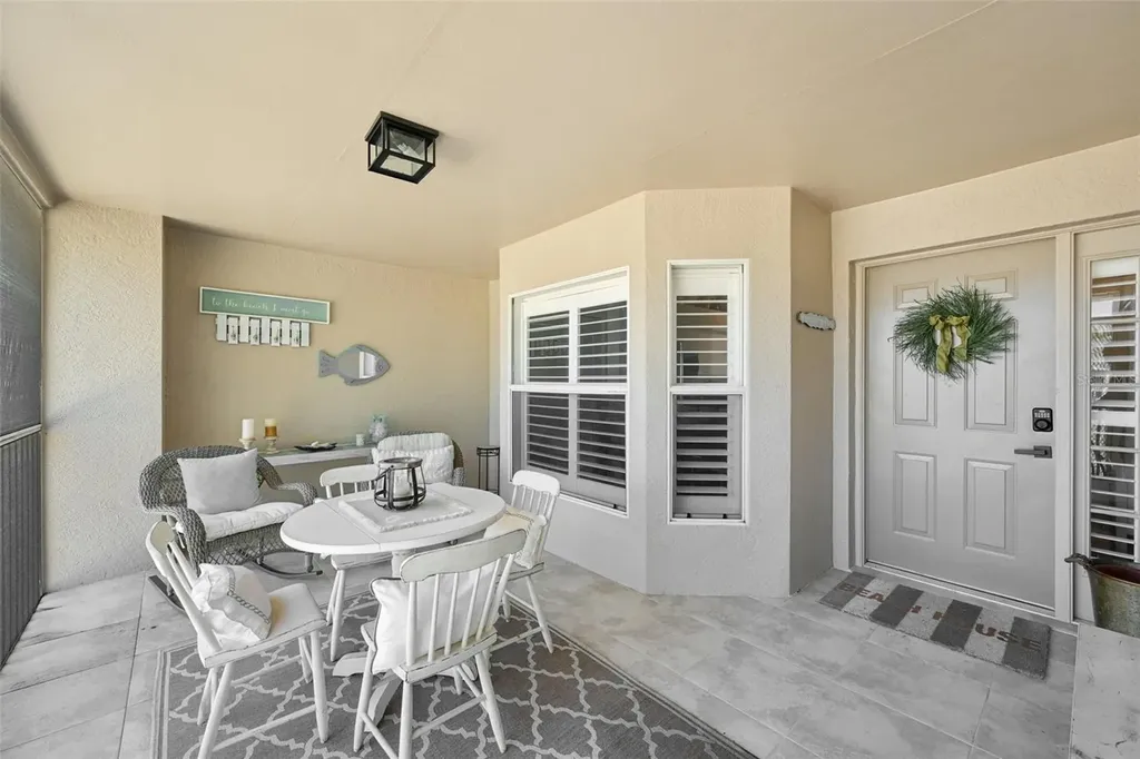9550 High Gate Drive Sarasota FL 34238
