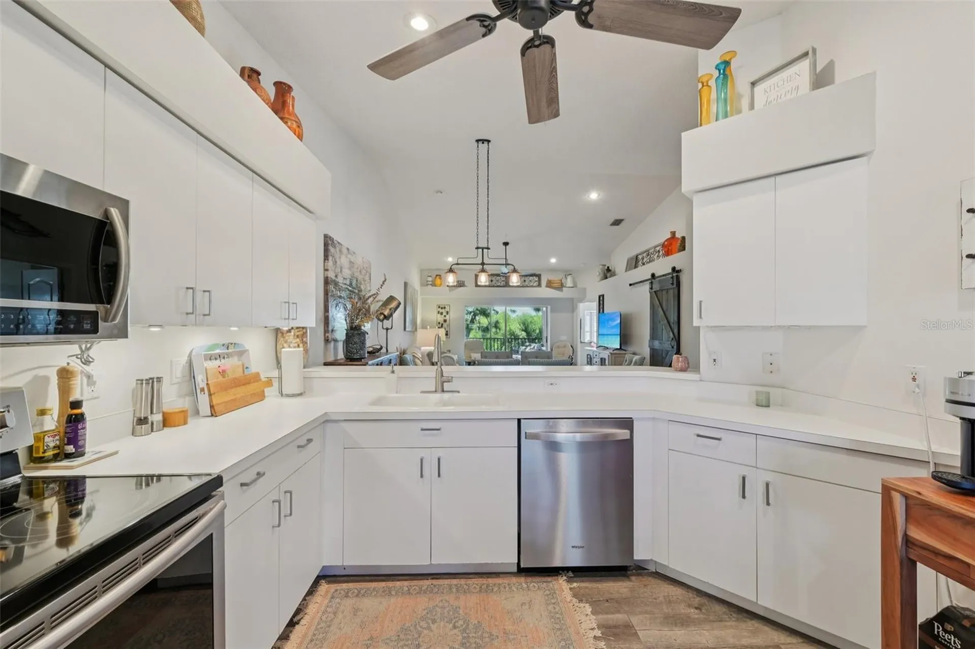 9550 High Gate Drive Sarasota FL 34238