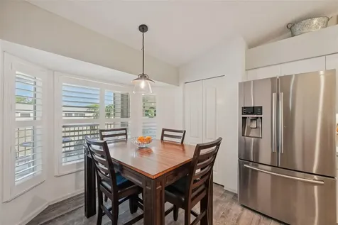 9550 High Gate Drive Sarasota FL 34238
