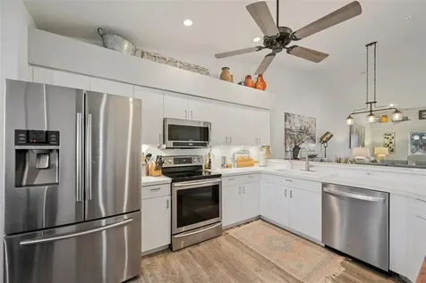 9550 High Gate Drive Sarasota FL 34238