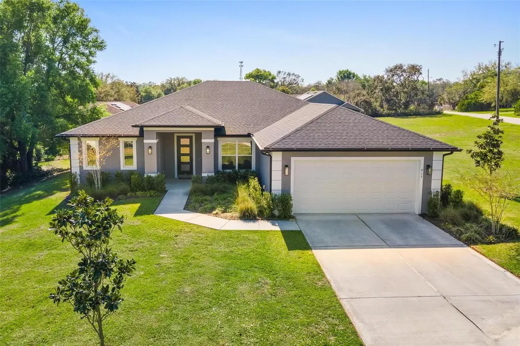 415 N Dixie Drive Howey In The Hills FL 34737