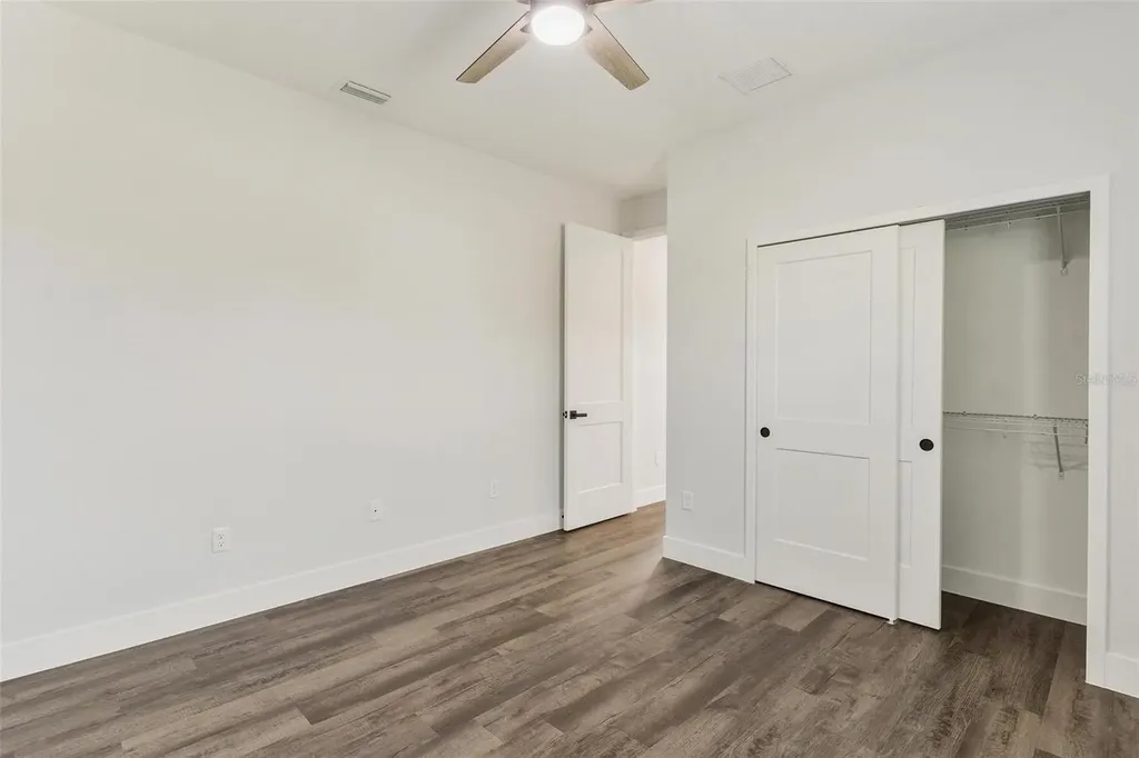 415 N Dixie Drive Howey In The Hills FL 34737