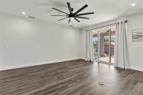 415 N Dixie Drive Howey In The Hills FL 34737