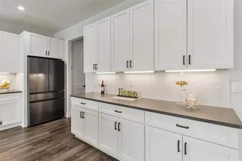 415 N Dixie Drive Howey In The Hills FL 34737