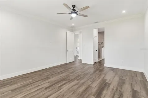 415 N Dixie Drive Howey In The Hills FL 34737