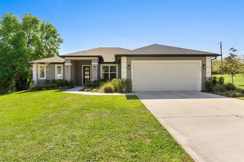 415 N Dixie Drive Howey In The Hills FL 34737
