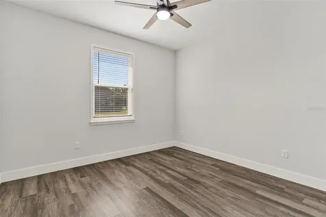 415 N Dixie Drive Howey In The Hills FL 34737