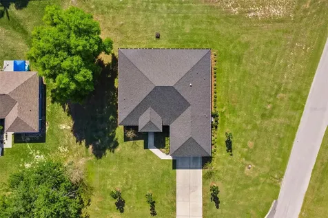 415 N Dixie Drive Howey In The Hills FL 34737