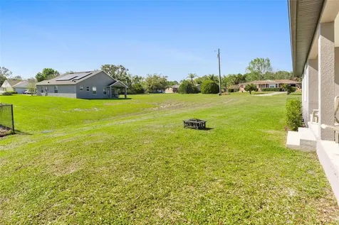 415 N Dixie Drive Howey In The Hills FL 34737
