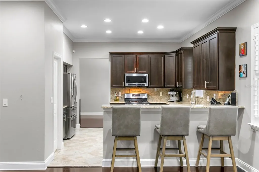 10121 Kingsbridge Avenue Tampa FL 33626