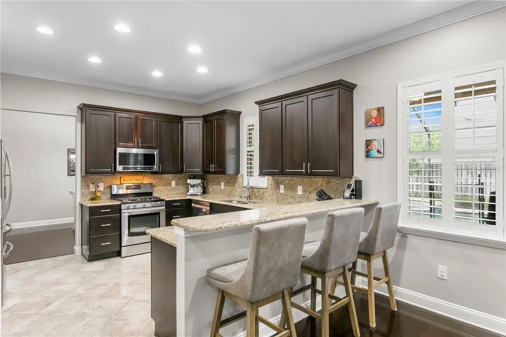 10121 Kingsbridge Avenue Tampa FL 33626