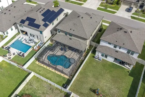 14615 Red Castle Avenue Lithia FL 33547
