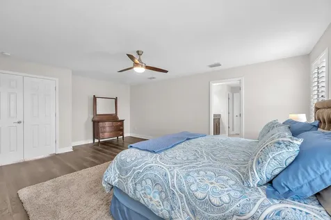 14615 Red Castle Avenue Lithia FL 33547