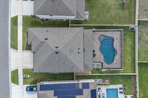 14615 Red Castle Avenue Lithia FL 33547