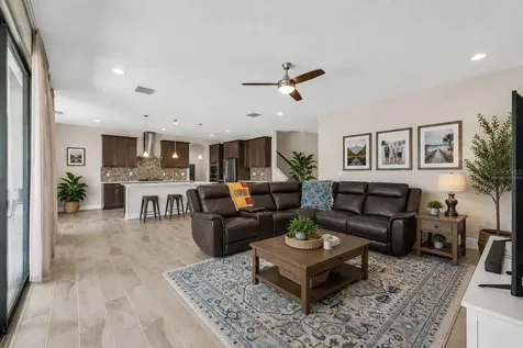 14615 Red Castle Avenue Lithia FL 33547