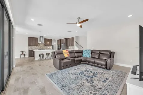 14615 Red Castle Avenue Lithia FL 33547